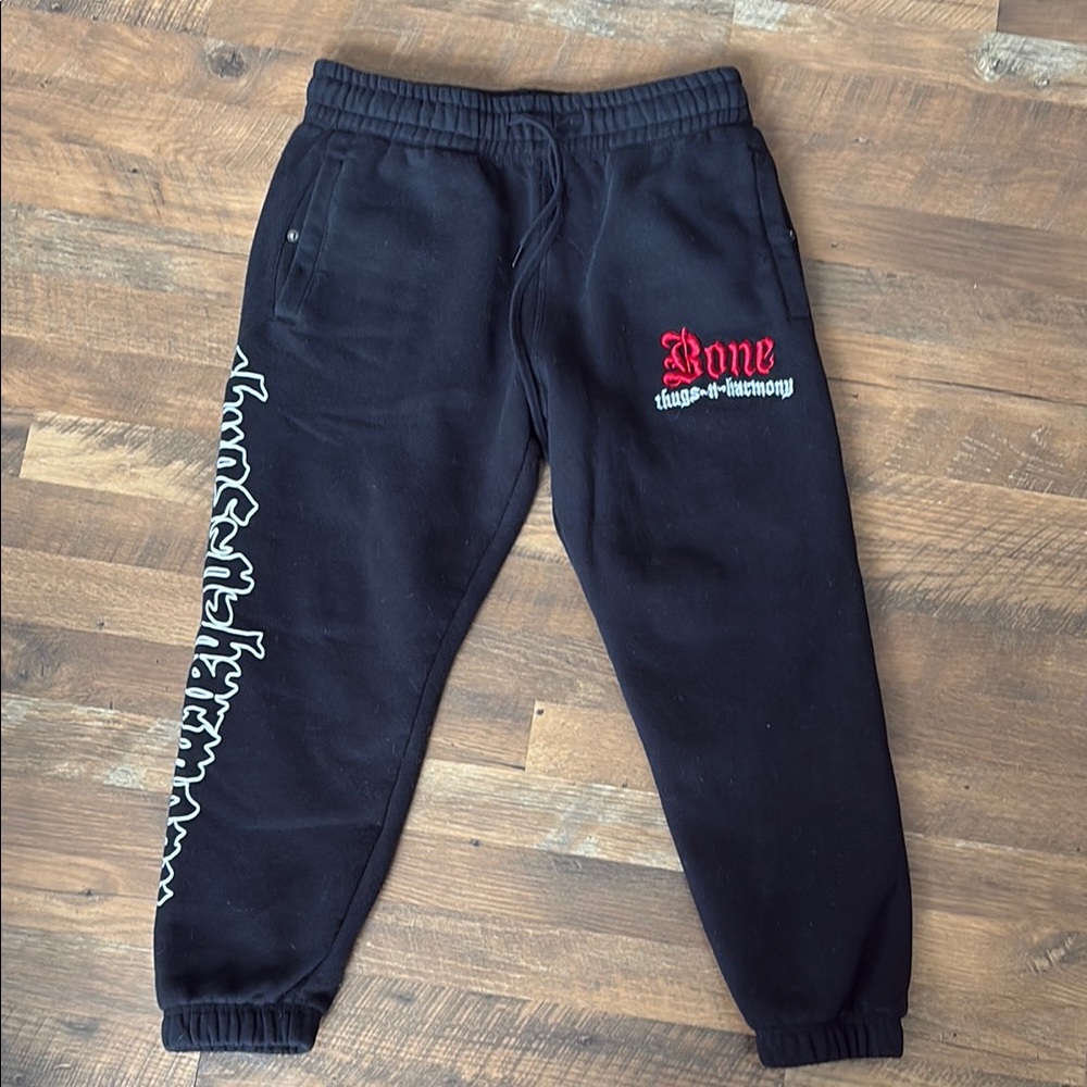 Bone thugs n harmony EMBROIDERED Men’s Medium Joggers